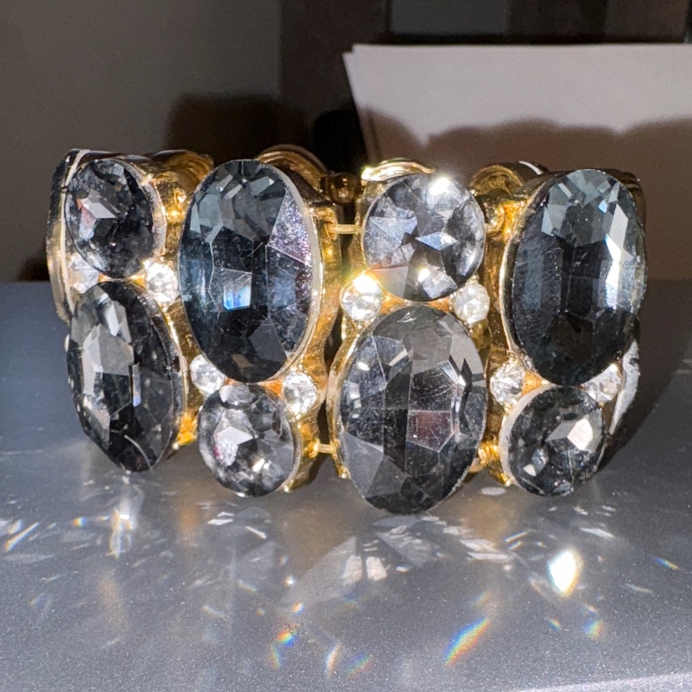 Vintage chunky glass or crystal bracelet gold tone
